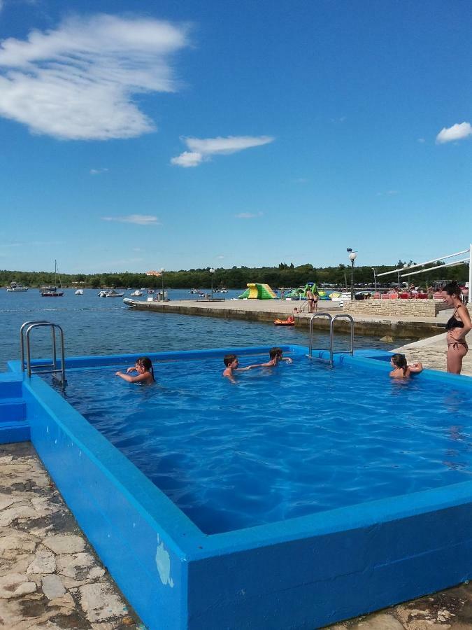 Victoria Mobilehome In Orsera Camping Resort Exterior photo